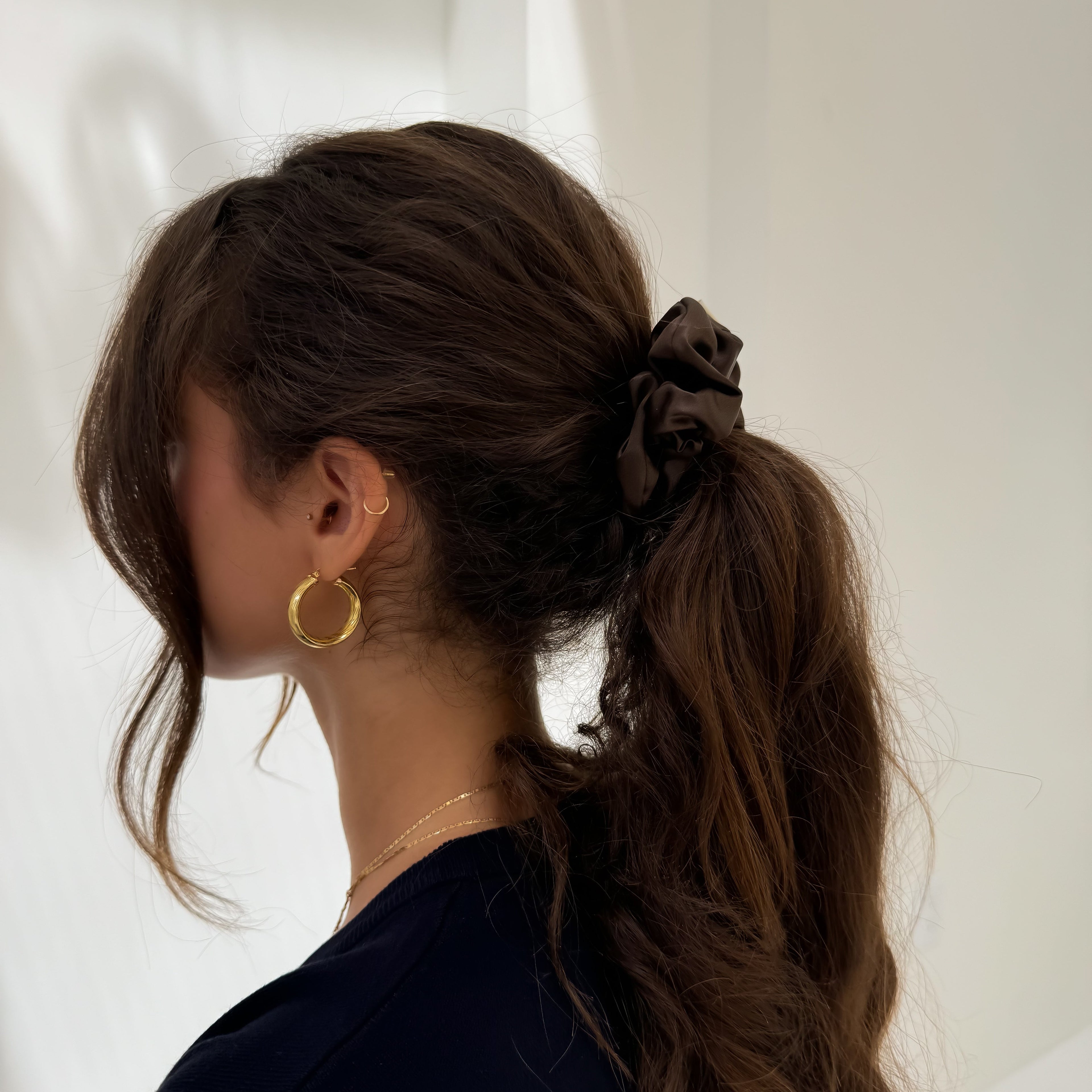 Organic Premium Silk Scrunchie - Chocolate